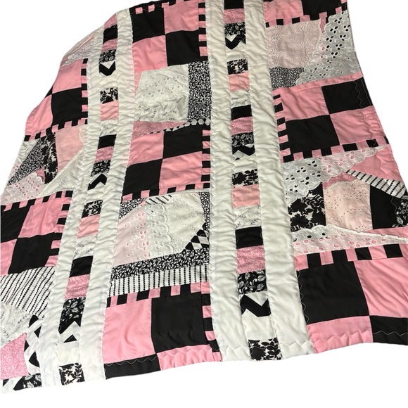 Baby or lap quilt. 36”x39” approx.  pink white black and lace - Picture 14 of 14